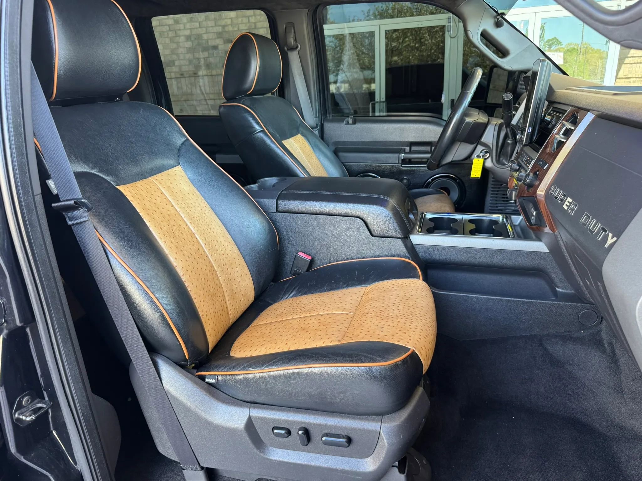 Used 2011 Ford F350 Lariat RWD image 27