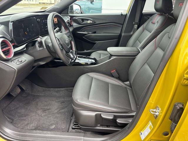 Used 2024 Chevrolet Trax RS w/ Driver Confidence Package image 11