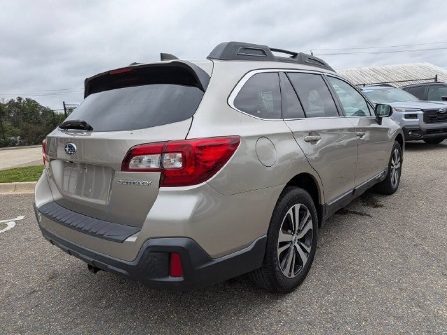 Used 2019 Subaru Outback 2.5i Limited AWD/4WD image 10
