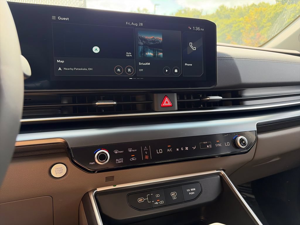 New 2027 Kia Carnival FWD image 18