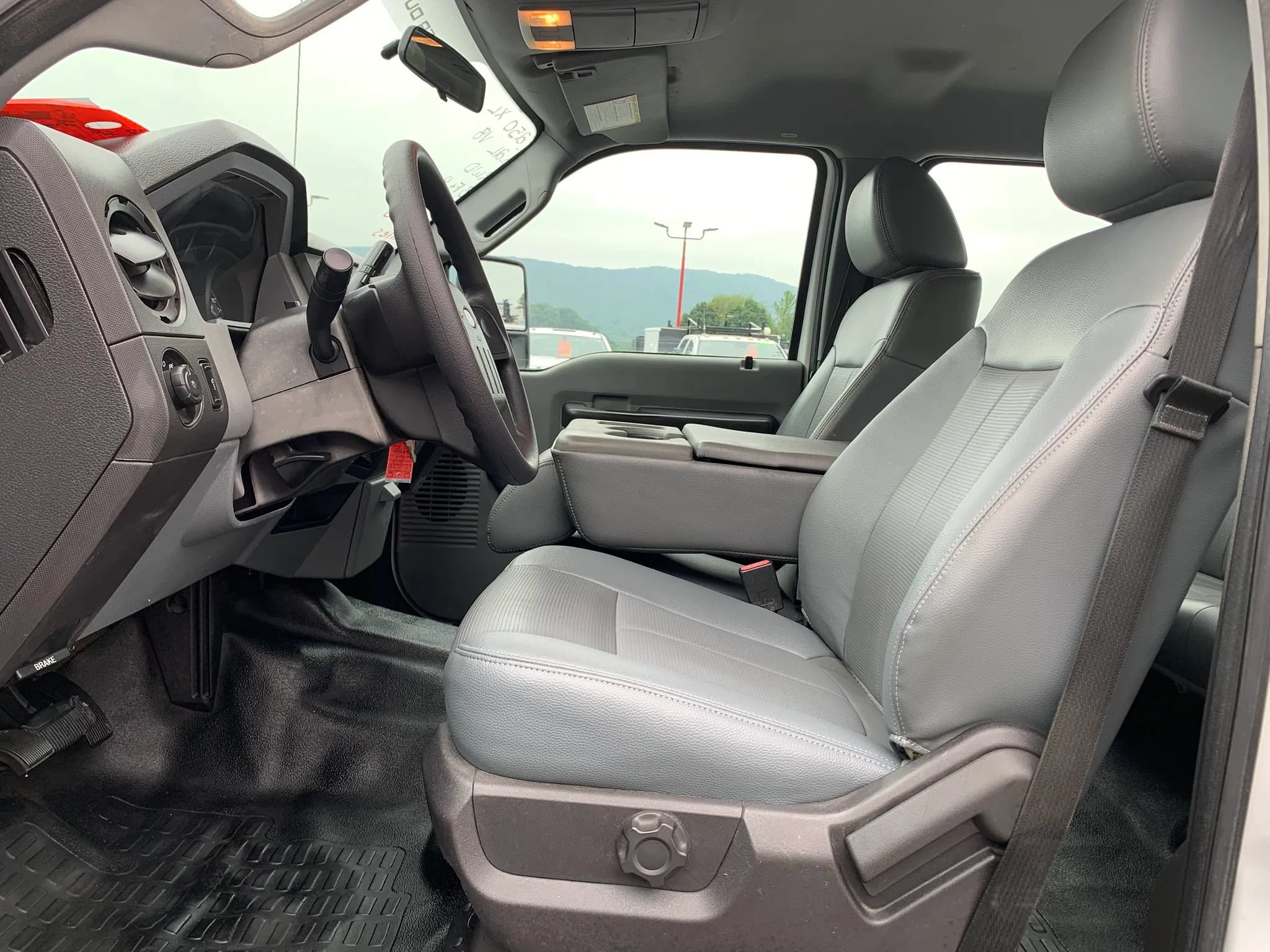 Used 2015 Ford F250 XL RWD image 9