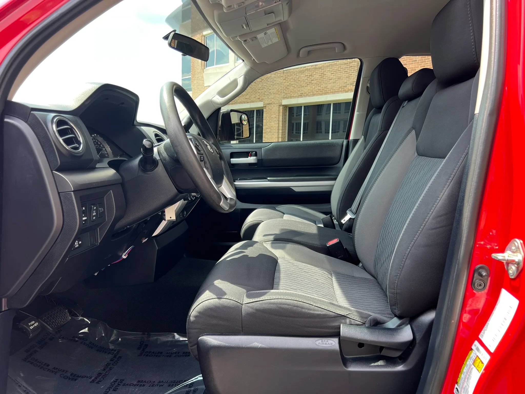 Used 2015 Toyota Tundra SR5 AWD/4WD image 14