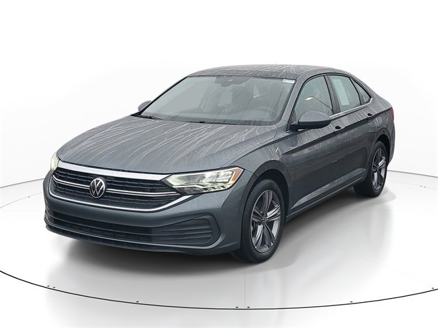 Used 2023 Volkswagen Jetta SE image 2
