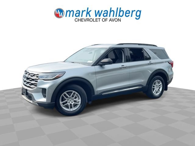 Used 2025 Ford Explorer Active AWD/4WD image 4