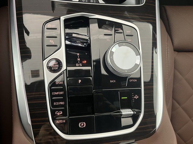 New 2026 BMW X7 xDrive40i w/ Executive Package image 18