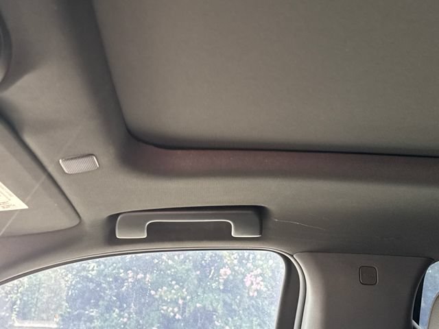 Used 2023 GMC Yukon Denali AWD/4WD image 17
