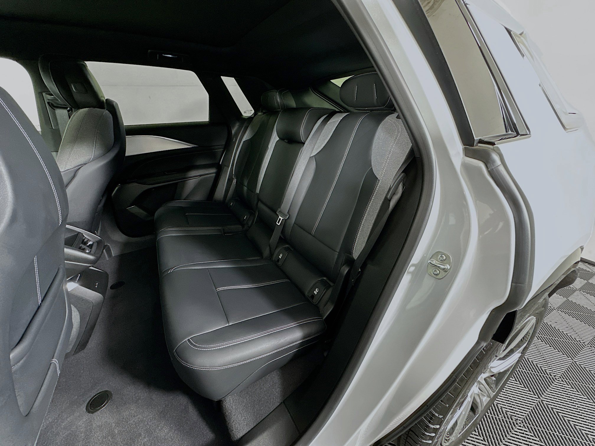 Used 2024 Cadillac Lyriq Tech image 26