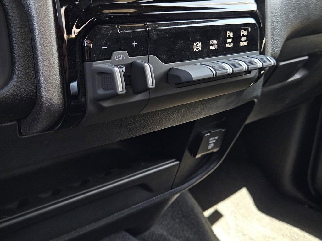 Used 2025 RAM 2500 Tradesman AWD/4WD image 14
