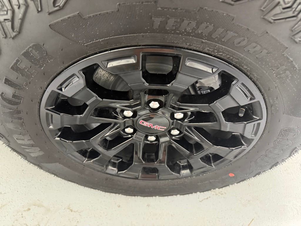 New 2026 GMC Canyon Elevation w/ Convenience Package RWD image 8