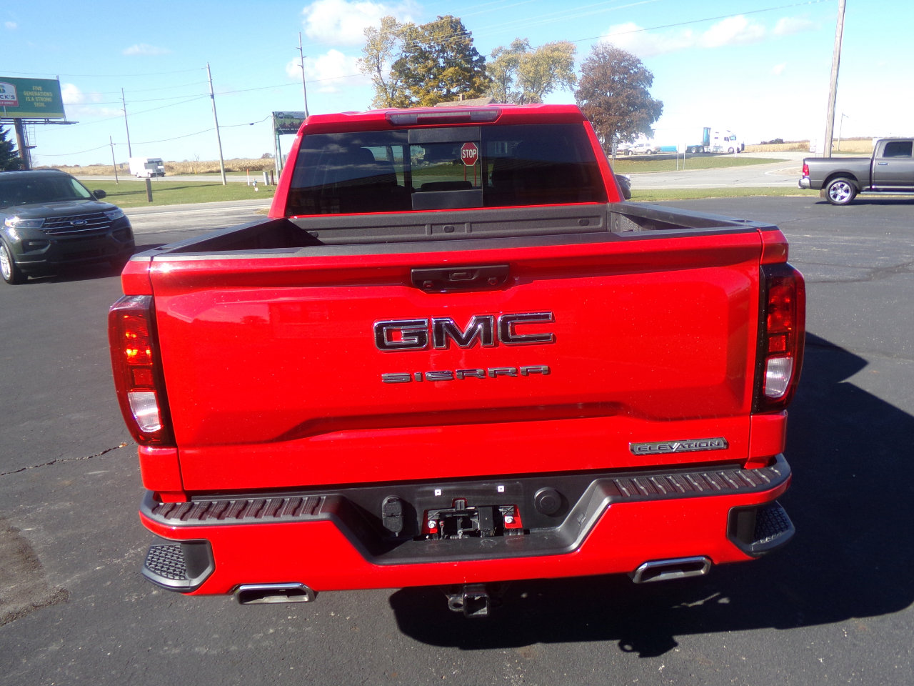 Used 2023 GMC Sierra 1500 Elevation w/ Preferred Package image 4
