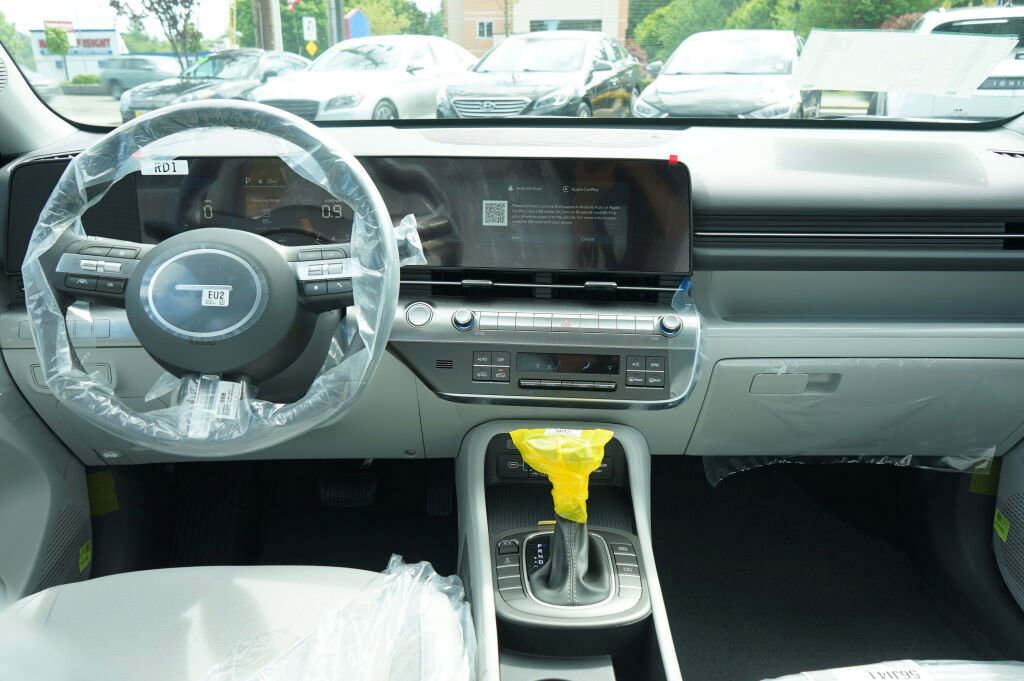 New 2025 Hyundai Kona SEL image 20