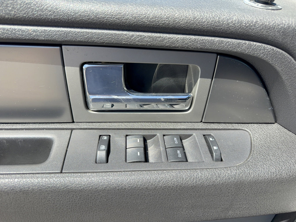 Used 2014 Ford F150 FX4 w/ Equipment Group 402A Luxury image 9