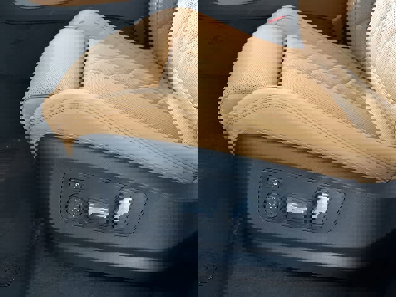 Certified 2023 BMW X5 xDrive40i w/ Premium Package image 10