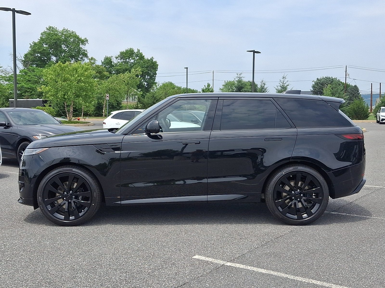 New 2026 Land Rover Range Rover Sport Dynamic SE AWD/4WD image 7