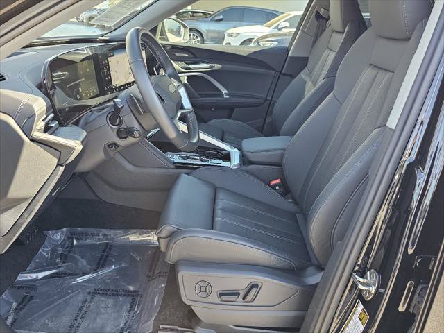 Certified 2025 Audi Q5 Premium Plus w/ Premium Plus AWD/4WD image 2