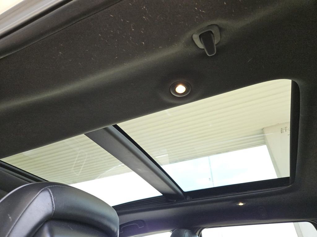 Used 2016 Jeep Grand Cherokee Overland image 33