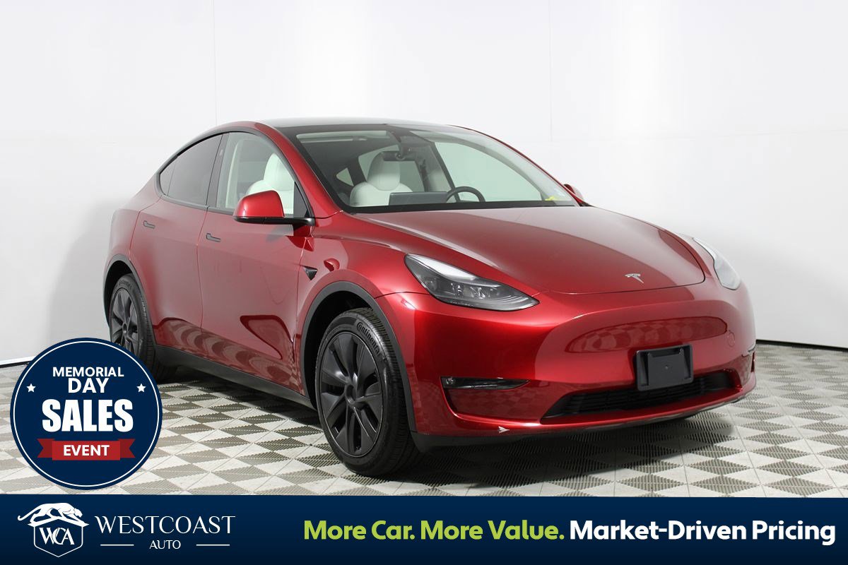 Used 2024 Tesla Model Y Long Range AWD/4WD image 1