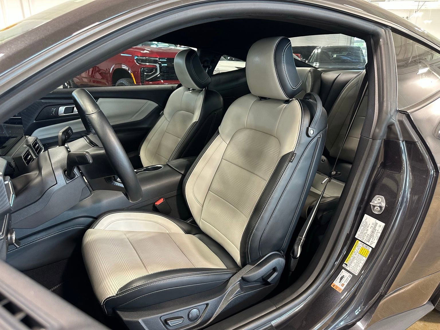 Used 2024 Ford Mustang GT Premium RWD image 13