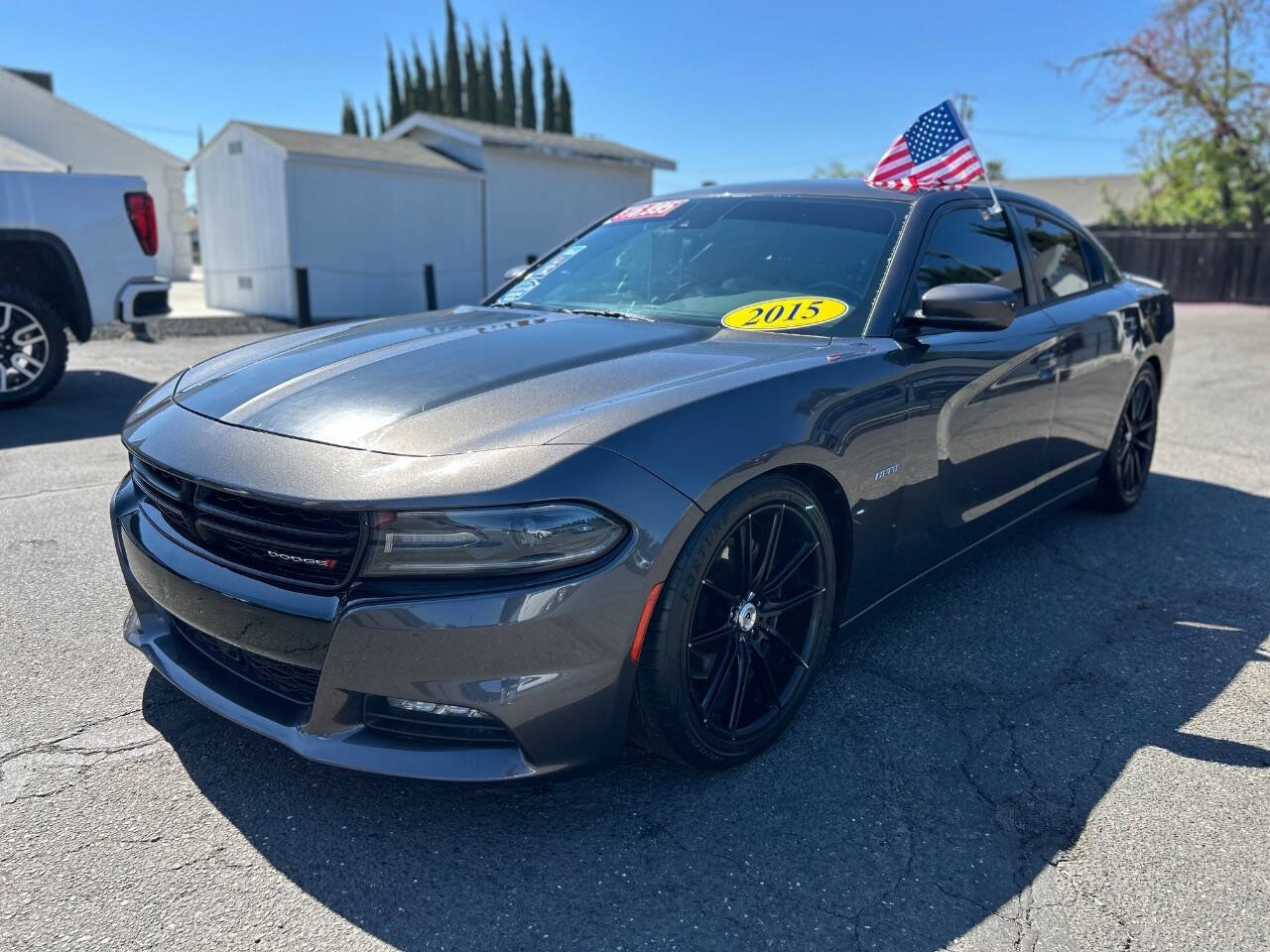 Used 2015 Dodge Charger R/T w/ Plus Group image 3