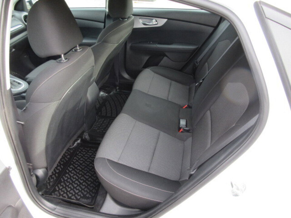 Used 2024 Kia Forte LXS image 13