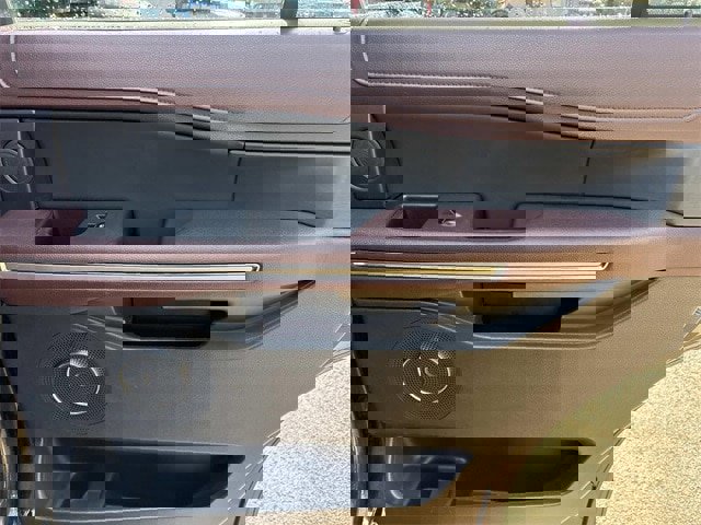 Certified 2024 Ford Expedition Limited image 21