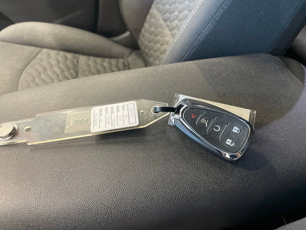 Used 2018 Chevrolet Equinox LT AWD/4WD image 34