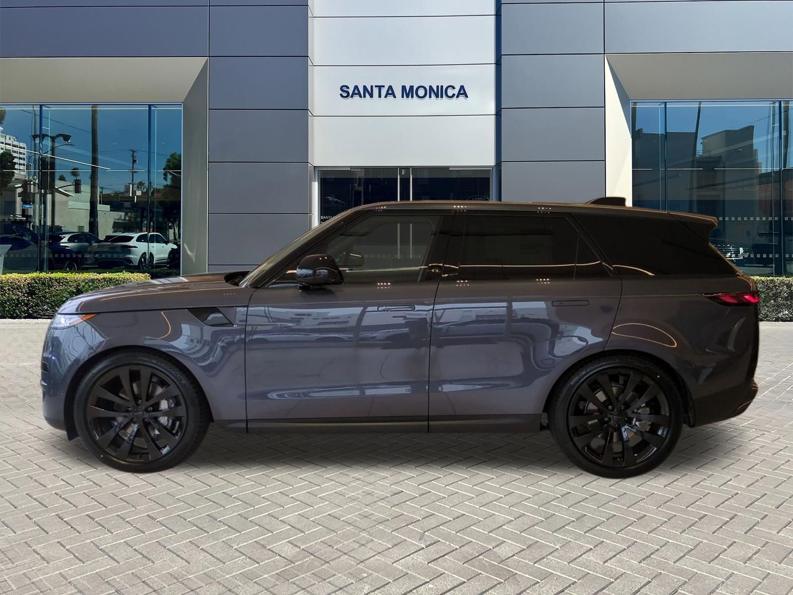 New 2026 Land Rover Range Rover Sport SE AWD/4WD image 2