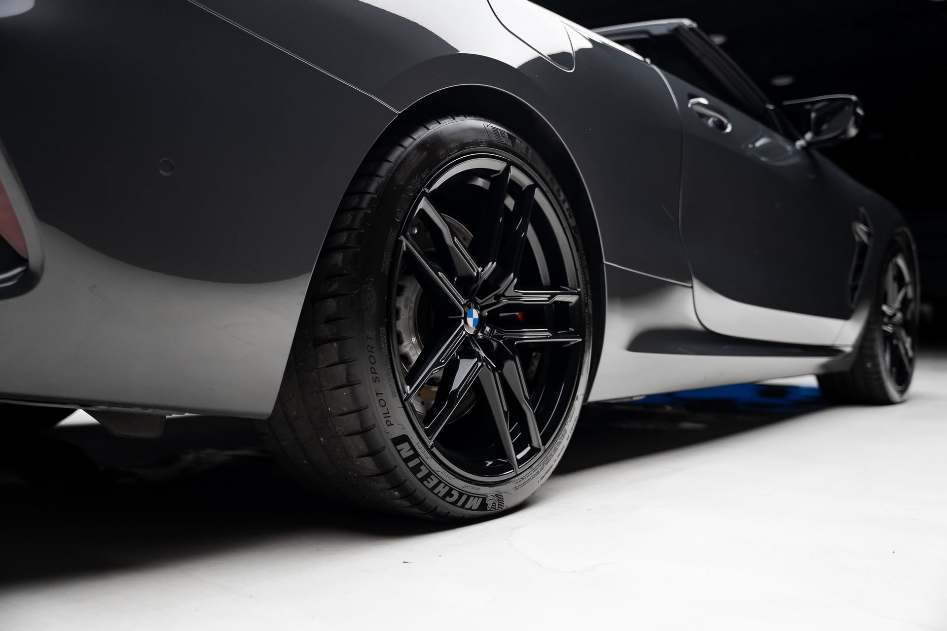 Used 2022 BMW M8 Competition w/ M Carbon Exterior Package AWD/4WD image 85