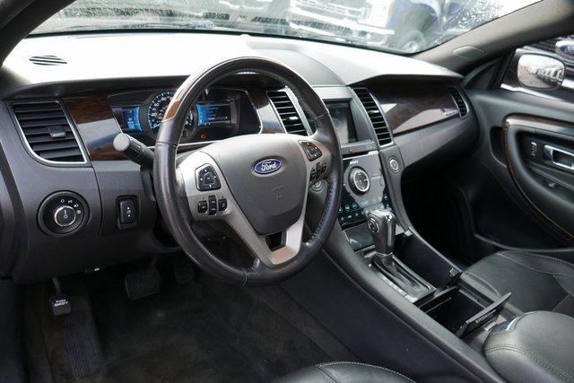 Used 2013 Ford Taurus Limited image 15