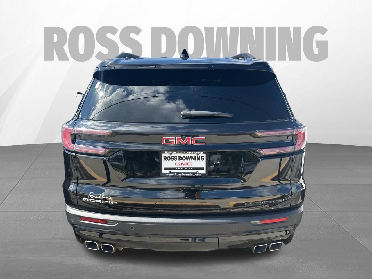 Used 2024 GMC Acadia Elevation w/ Black Edition FWD image 5