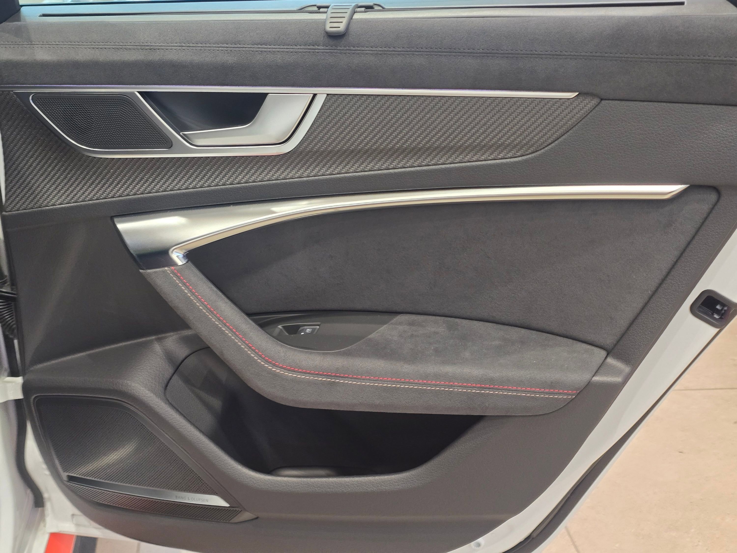 Used 2025 Audi RS 6 performance image 24