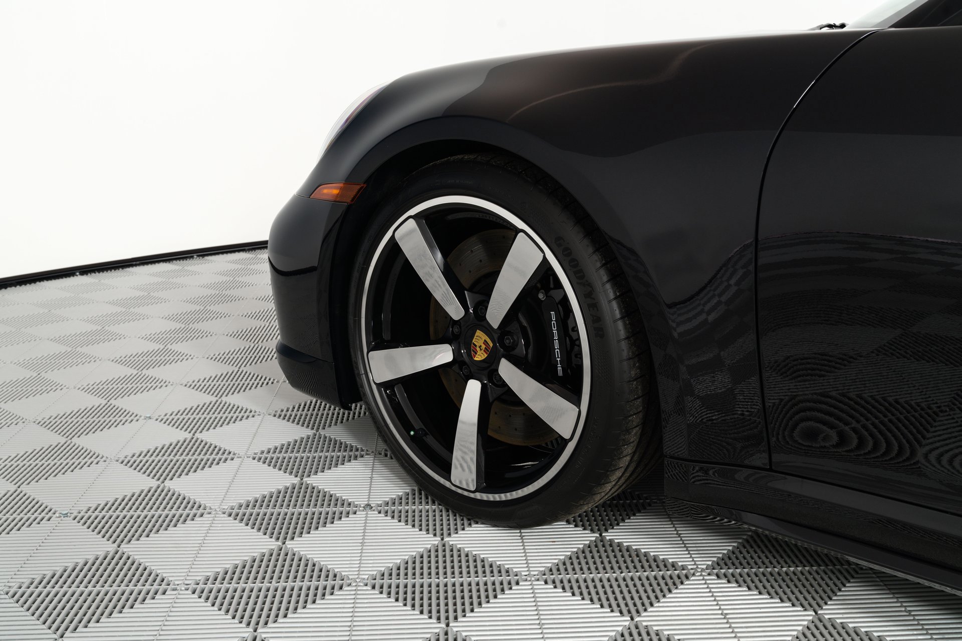 Used 2024 Porsche 911 Turbo image 50