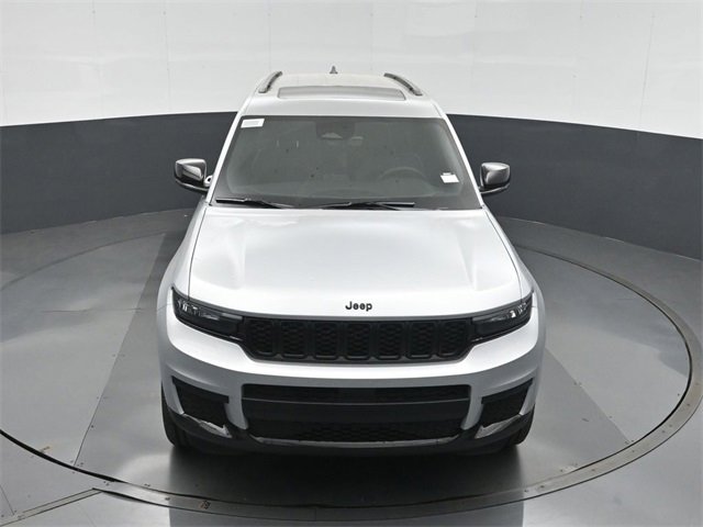 New 2025 Jeep Grand Cherokee L Altitude image 31