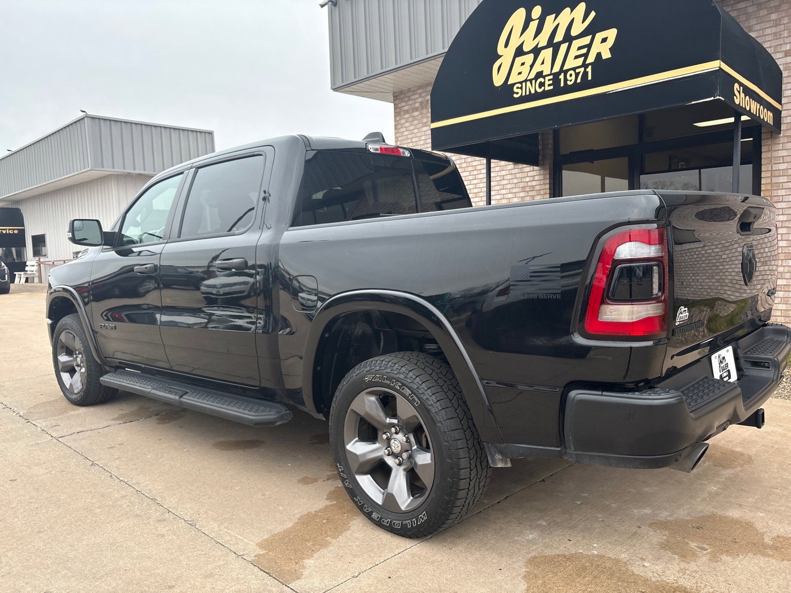 Used 2022 RAM 1500 Big Horn w/ Built-to-serve Edition image 11
