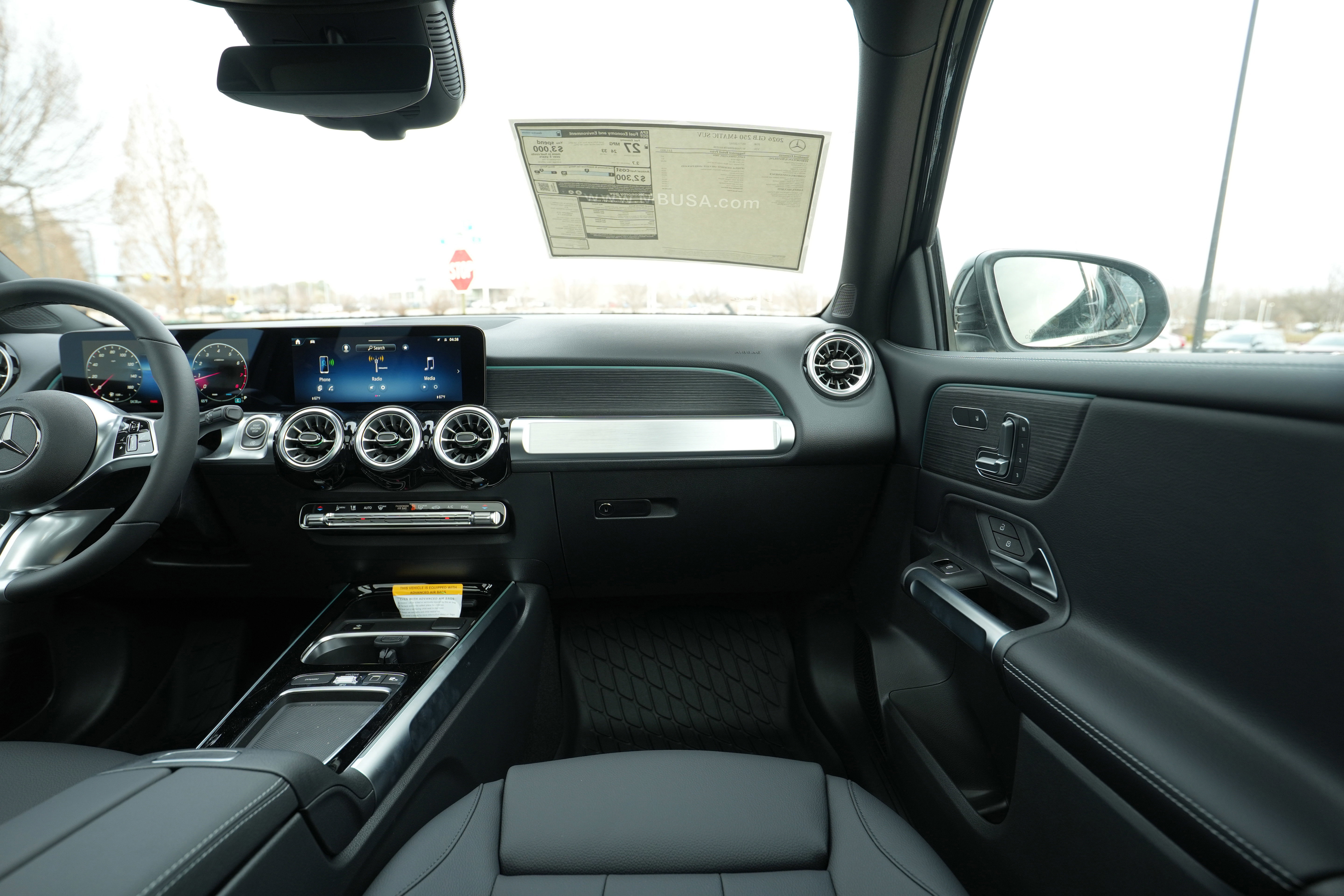 New 2026 Mercedes-Benz GLB 250 4MATIC image 25