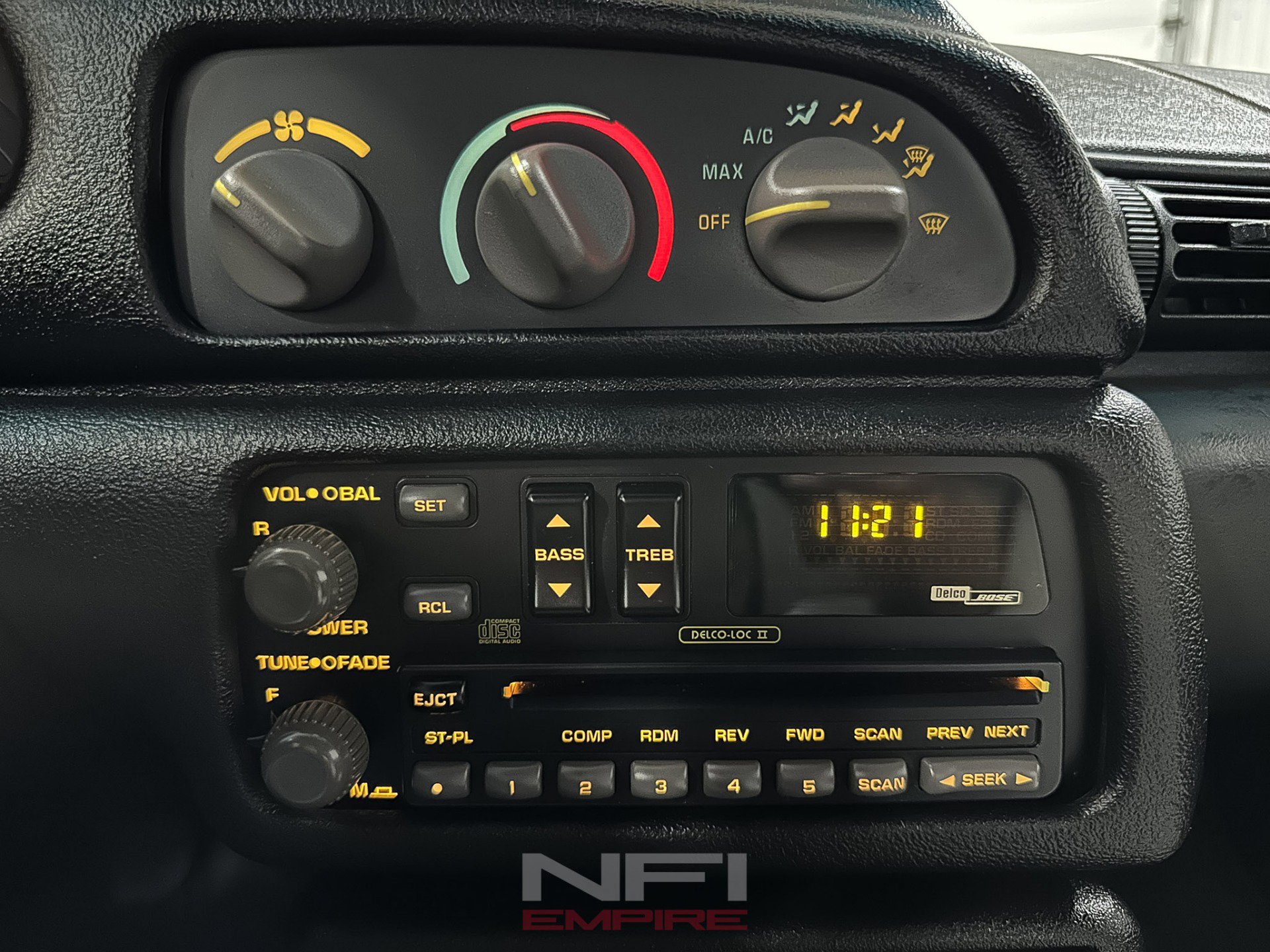 Used 1993 Chevrolet Camaro Z28 image 27