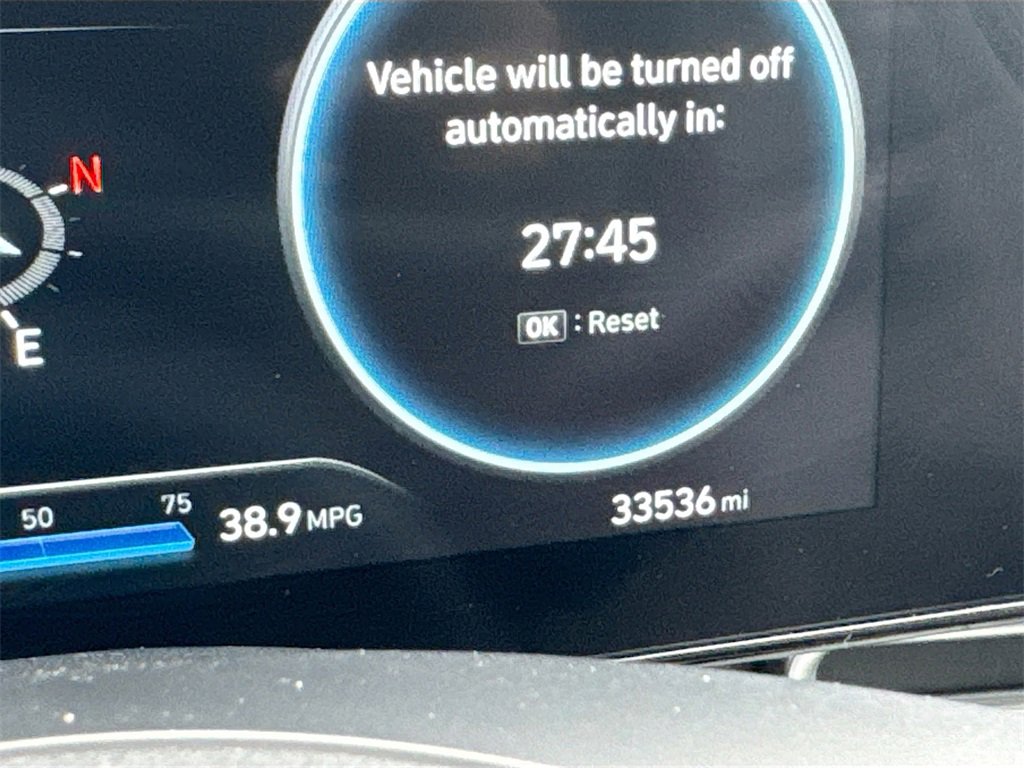 Used 2023 Hyundai Elantra Limited image 12