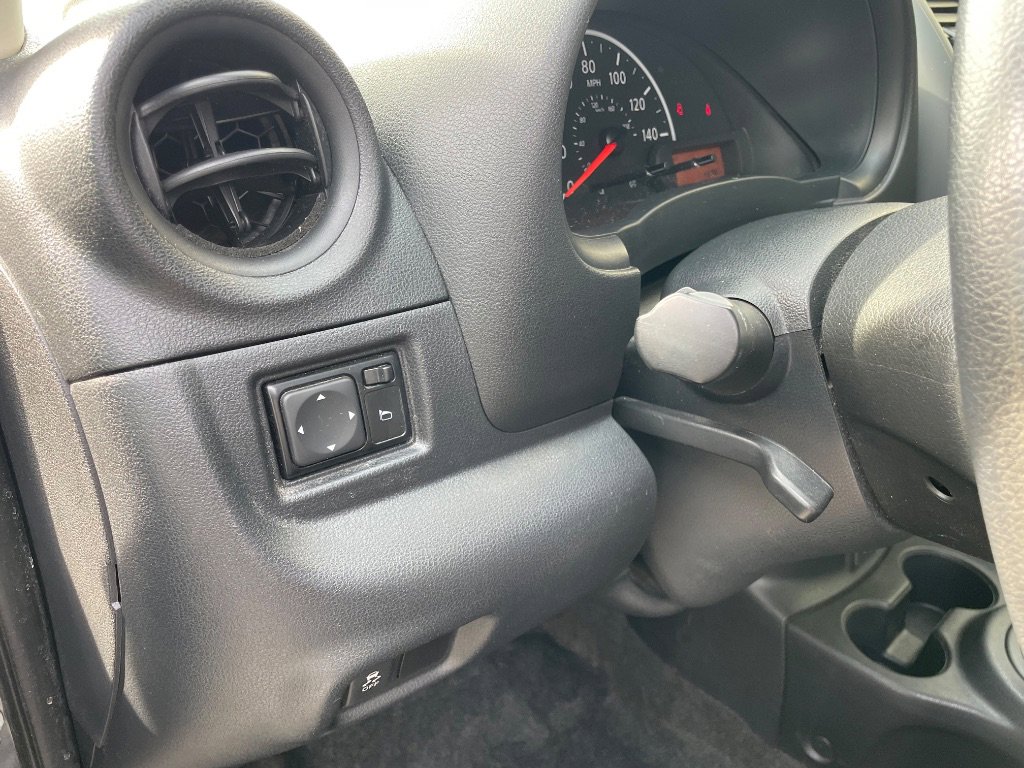 Used 2019 Nissan Versa S Plus image 30