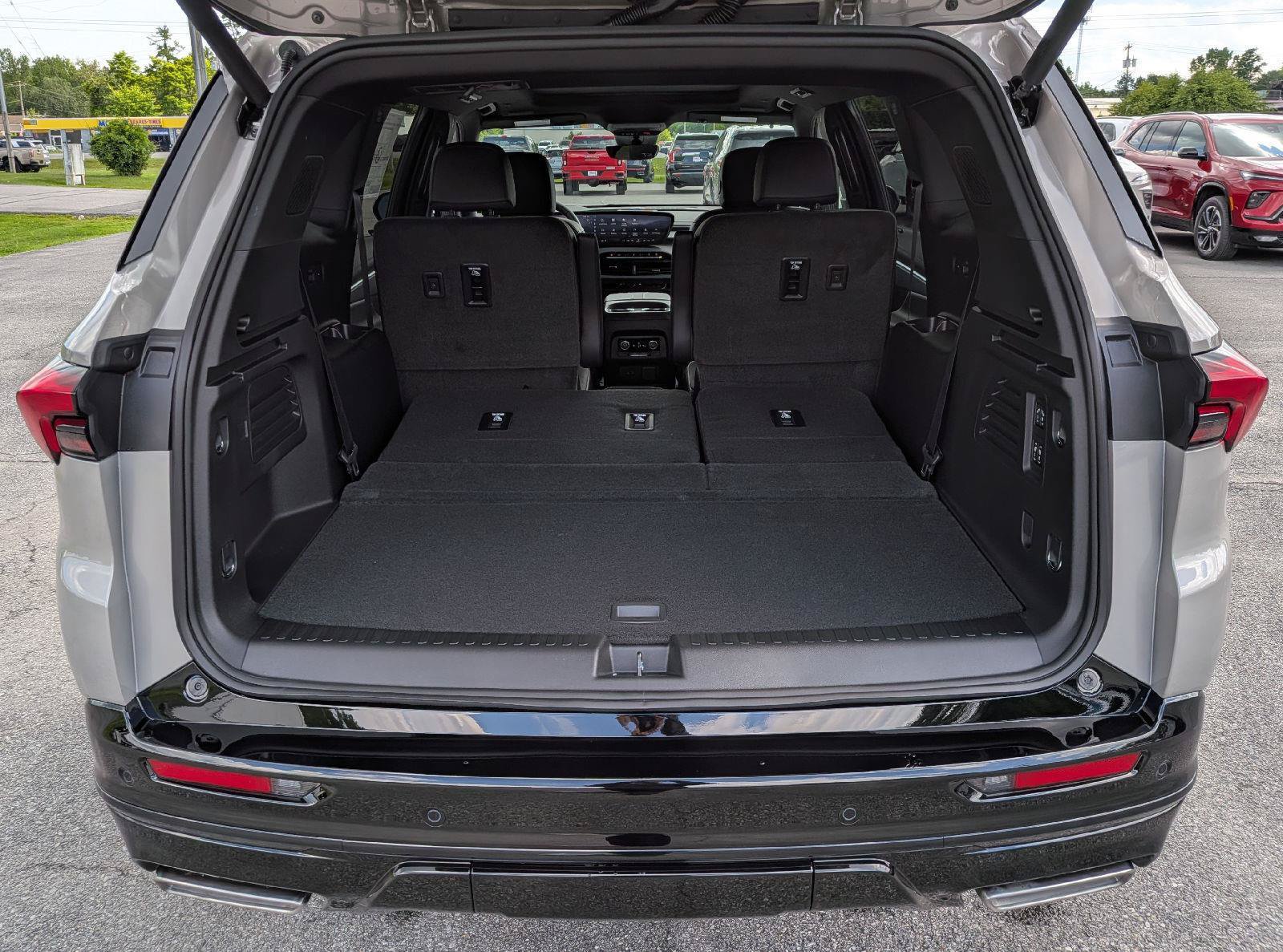 New 2026 Buick Enclave Sport Touring w/ Power Package AWD/4WD image 10