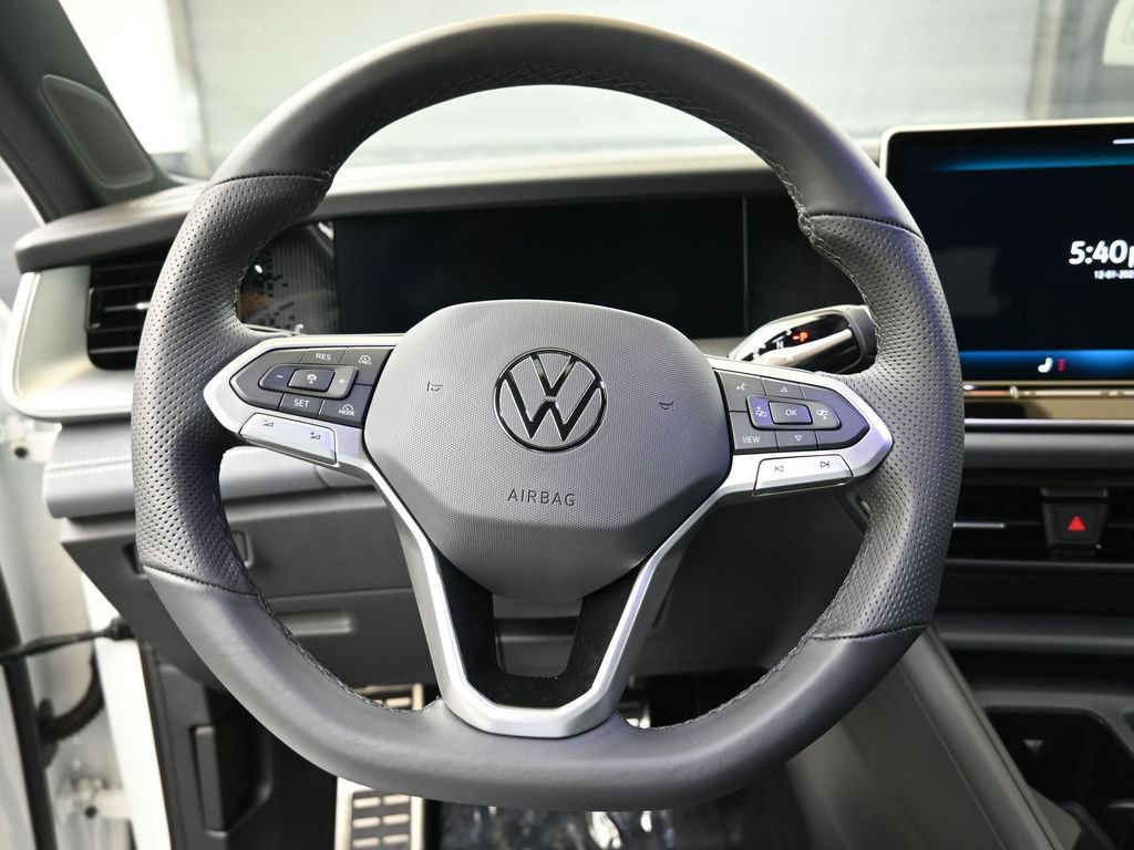 New 2026 Volkswagen Tiguan SE R-Line image 23