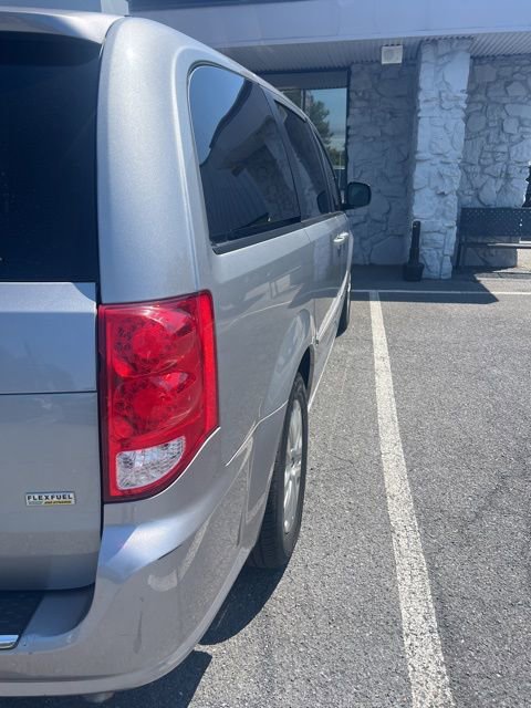 Used 2014 Dodge Grand Caravan SE w/ Quick Order Package 29E SE image 5