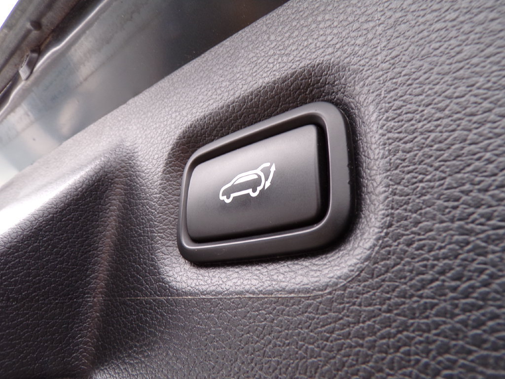 Used 2022 Hyundai Santa Fe SEL w/ Convenience Package AWD/4WD image 13