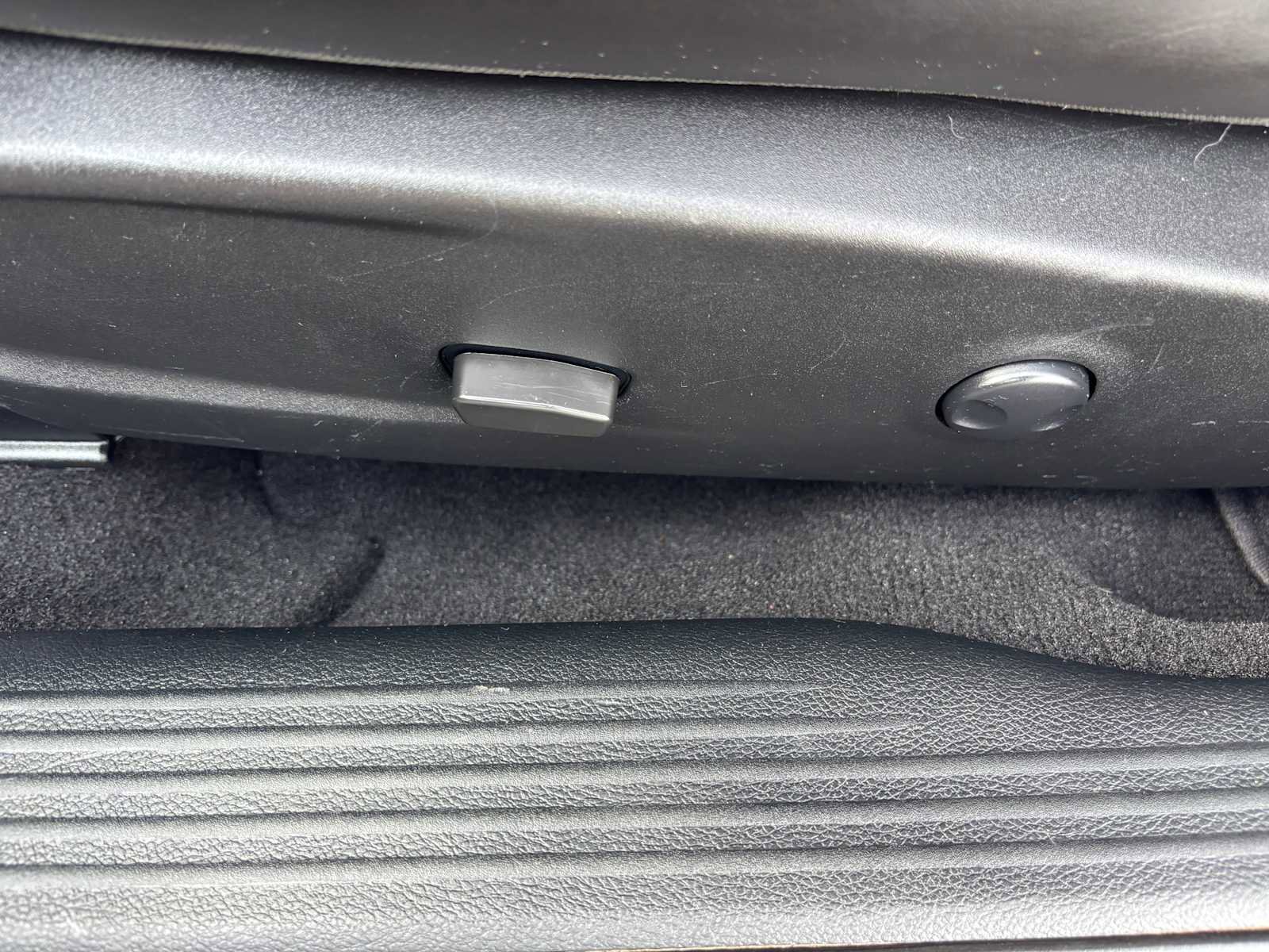 Certified 2022 Dodge Challenger GT w/ Plus Package image 17