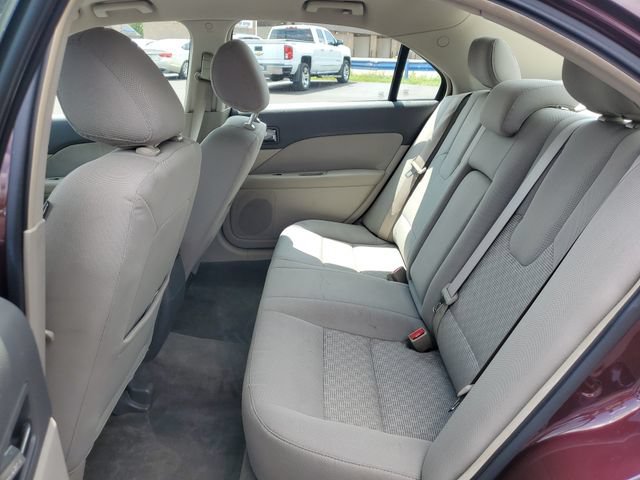 Used 2011 Ford Fusion SE FWD image 25