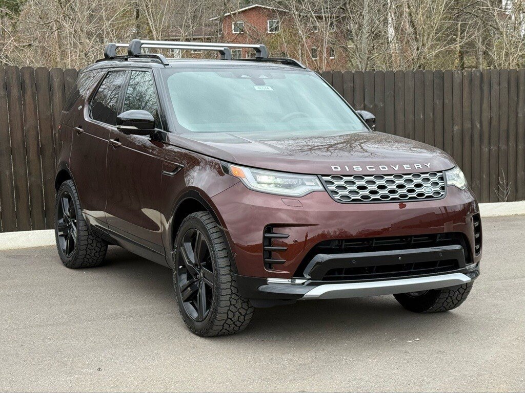 New 2026 Land Rover Discovery Limited Edition AWD/4WD image 8
