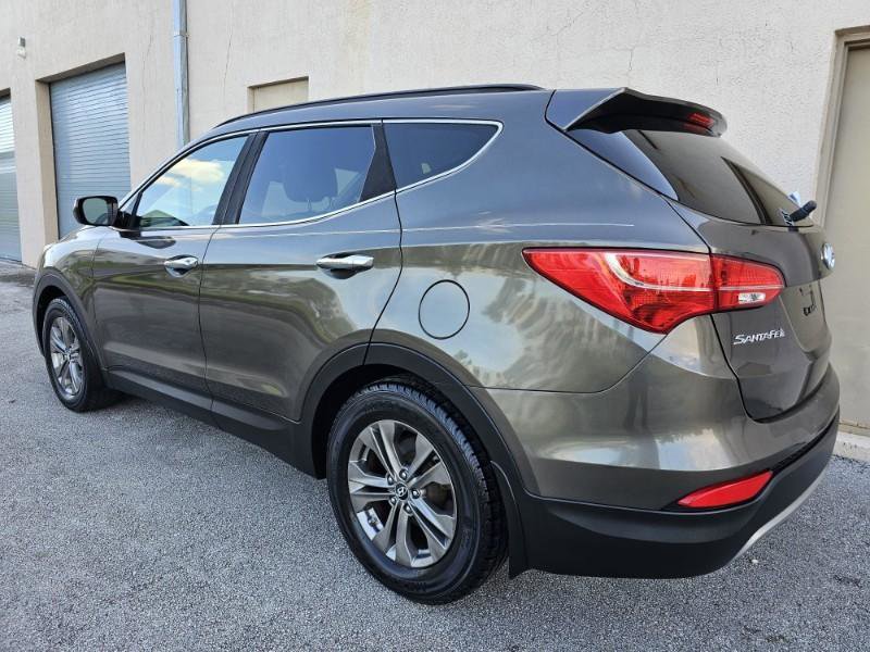 Used 2013 Hyundai Santa Fe Sport w/ Popular Equipment Pkg FWD image 4