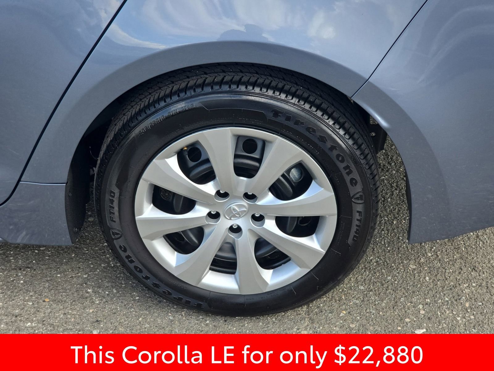 Used 2025 Toyota Corolla LE w/ Convenience Package image 39