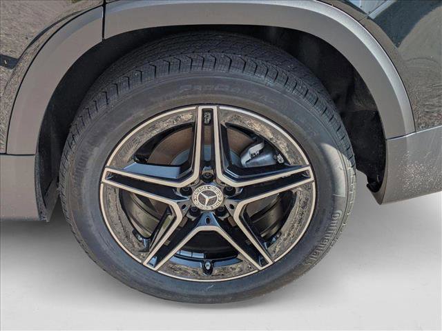 New 2025 Mercedes-Benz GLB 250 image 10