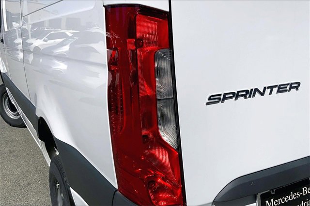 Used 2024 Mercedes-Benz Sprinter 2500 image 22