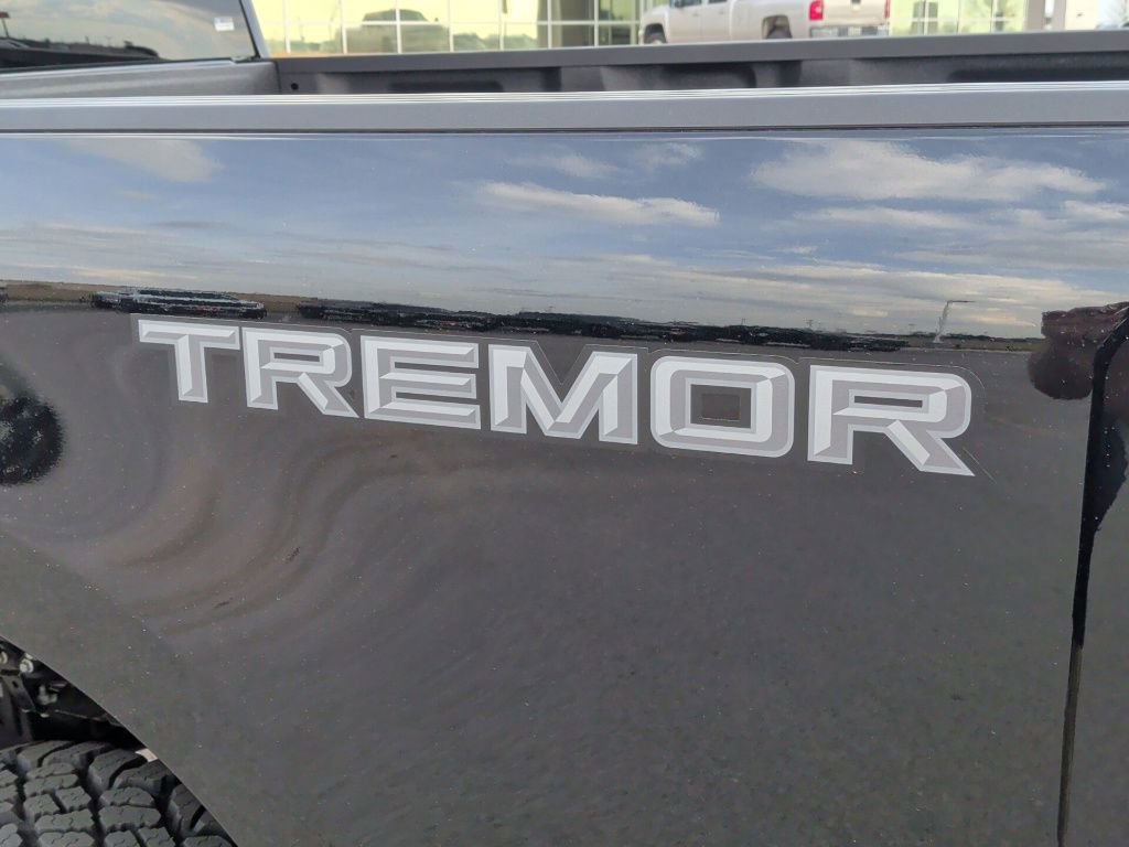 New 2026 Ford F250 XLT w/ XLT Premium Package image 39